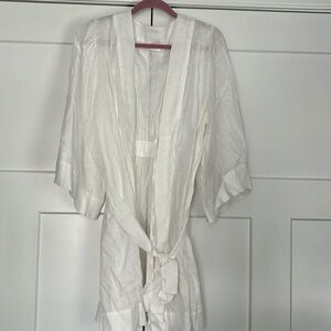 Pedal and pup linen robe